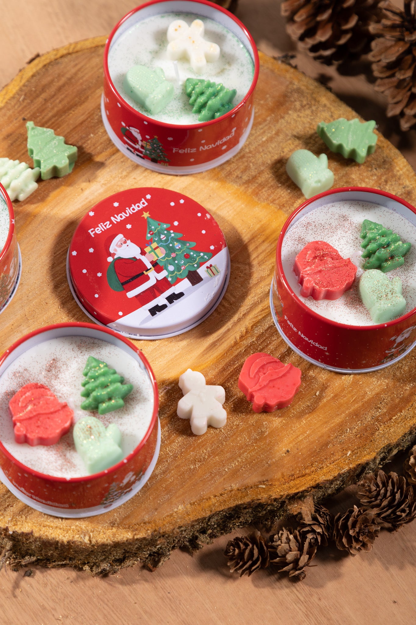 Velas Navideñas en latas