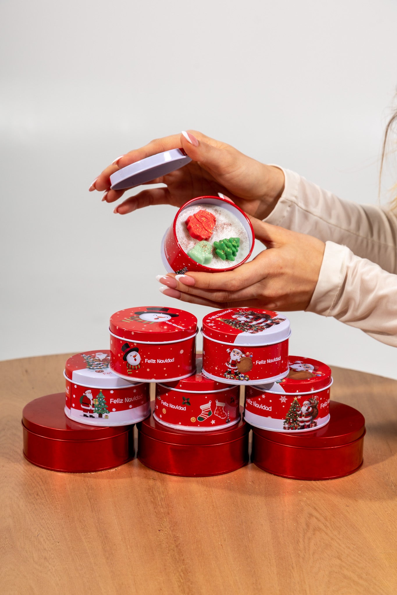 Velas Navideñas en latas